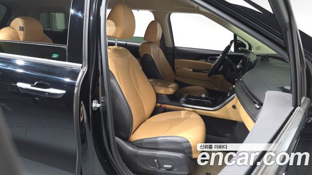 Kia Canival 2021 — photo 10