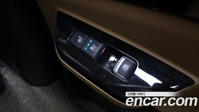 Kia Canival 2021 — photo 18
