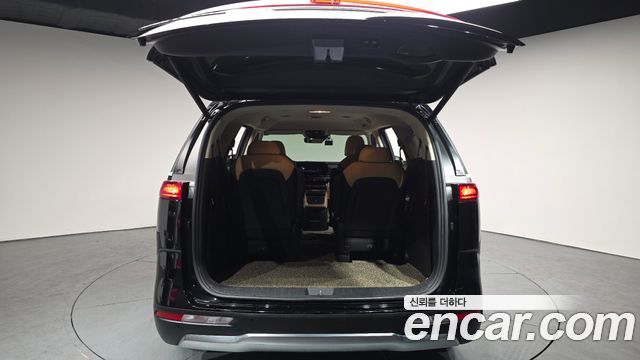 Kia Canival 2021 — photo 20