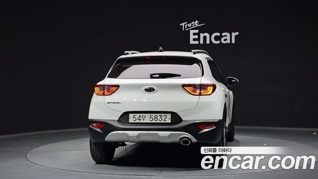 Kia Stonic 2019 — photo 4