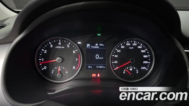 Kia Stonic 2019 — photo 8