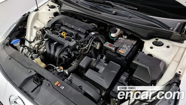 Hyundai AVANTE 2021 — photo 6