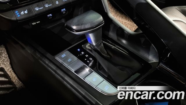 Hyundai AVANTE 2021 — photo 9