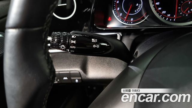 Hyundai AVANTE 2021 — photo 19
