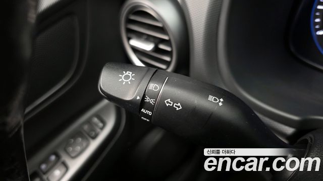 Hyundai Kona 2018 — photo 16