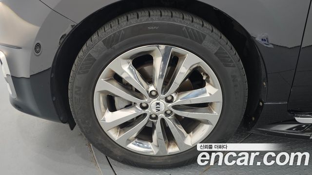 Kia Canival 2017 — photo 5