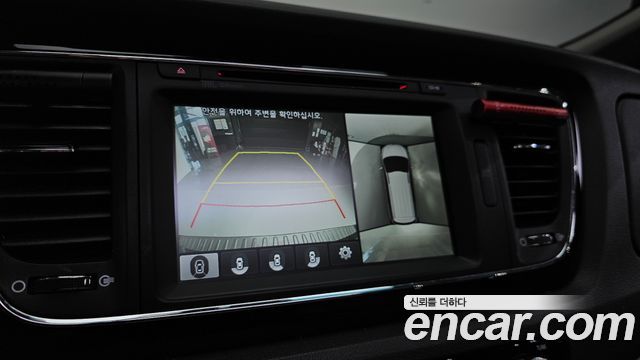 Kia Canival 2017 — photo 15