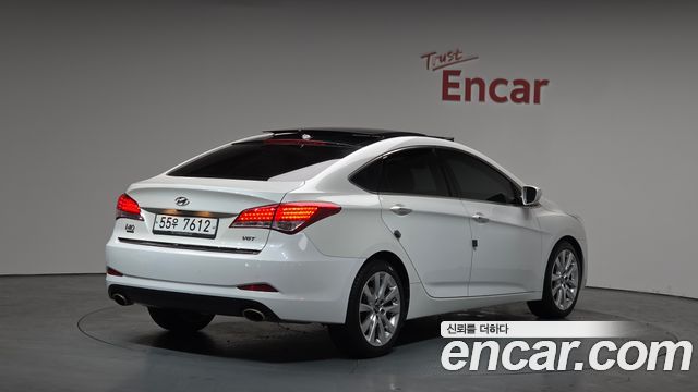 Hyundai i40 2012 — photo 2