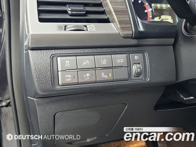 KG Mobility Rexton 2019 — photo 17