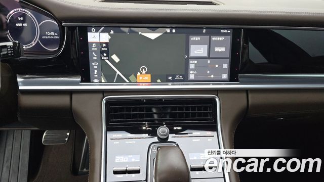 Porsche Panamera 2018 — photo 14