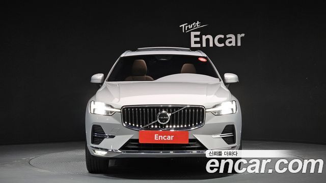 Volvo XC60 2022 — photo 3