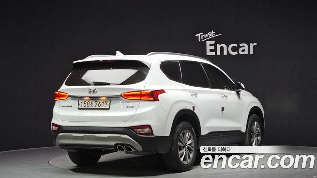 Hyundai Santafe 2019 — photo 2