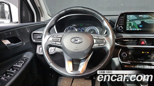 Hyundai Santafe 2019 — photo 11