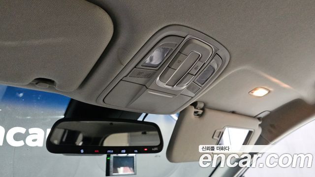 Hyundai Santafe 2019 — photo 16