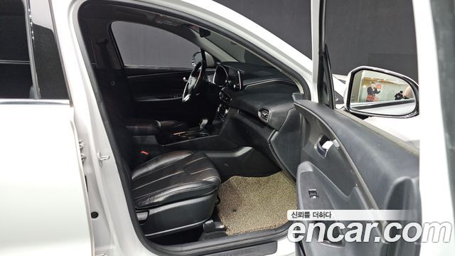 Hyundai Santafe 2019 — photo 17