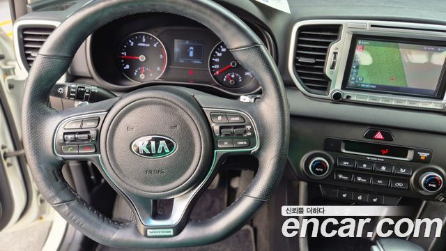Kia Sportage 2017 — photo 13