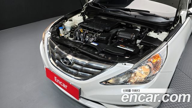 Hyundai Sonata 2011 — photo 6