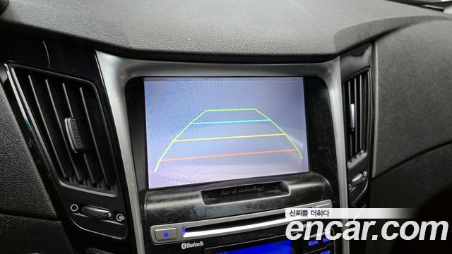 Hyundai Sonata 2011 — photo 17