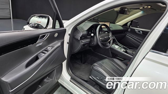 Genesis GV80 2020 — photo 11