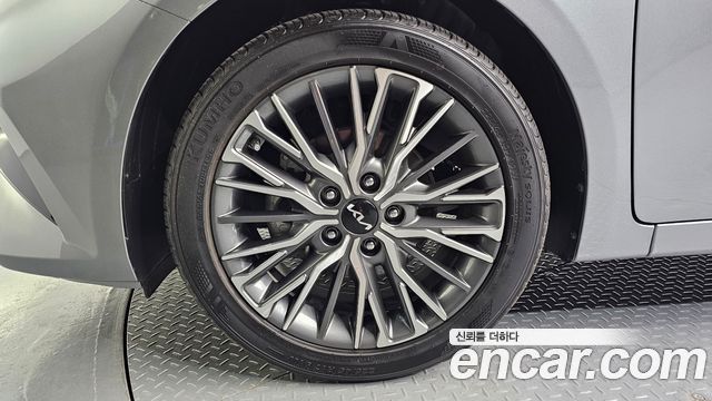Kia K3 2024 — photo 5