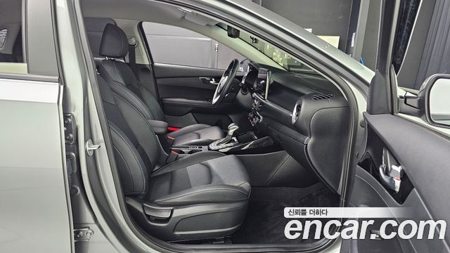 Kia K3 2024 — photo 12