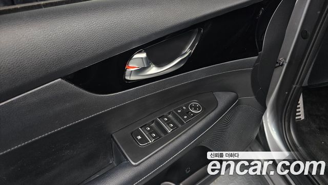 Kia K3 2024 — photo 13