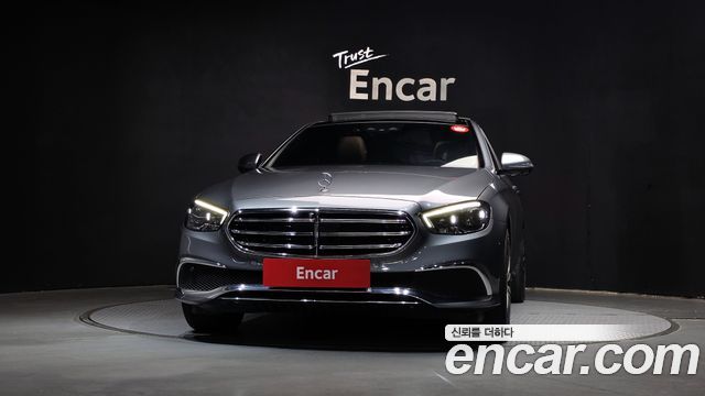 Mercedes-Benz E-Class 2021 — photo 3