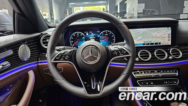Mercedes-Benz E-Class 2021 — photo 14
