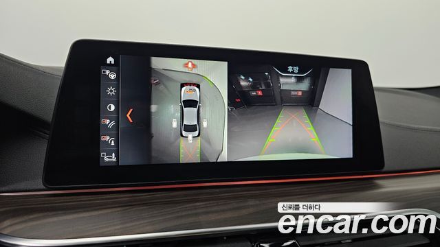BMW 5-Series 2018 — photo 15