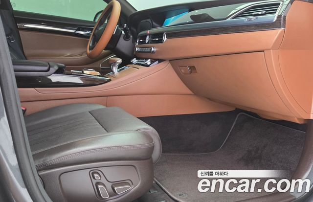 Genesis G90 2019 — photo 12