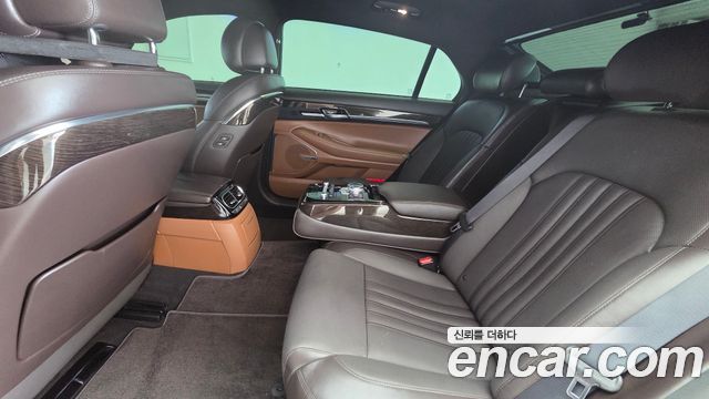 Genesis G90 2019 — photo 15