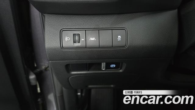 Hyundai Santafe 2021 — photo 17