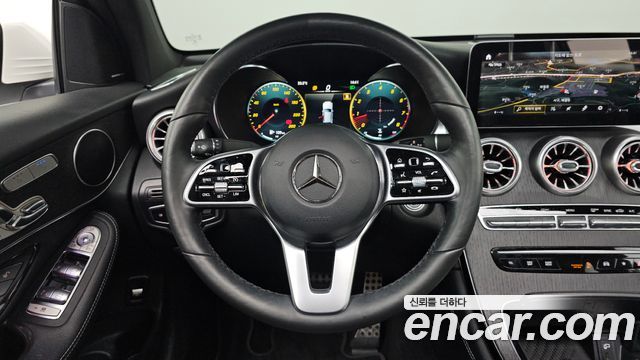 Mercedes-Benz GLC-Class 2020 — photo 13