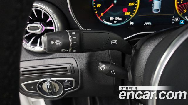 Mercedes-Benz GLC-Class 2020 — photo 17