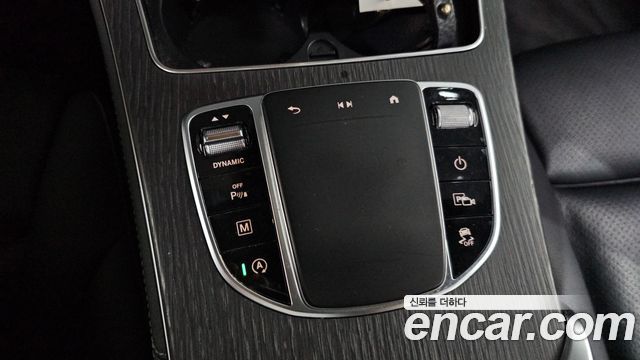 Mercedes-Benz GLC-Class 2020 — photo 18