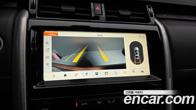 Land Rover Discovery 2018 — photo 15