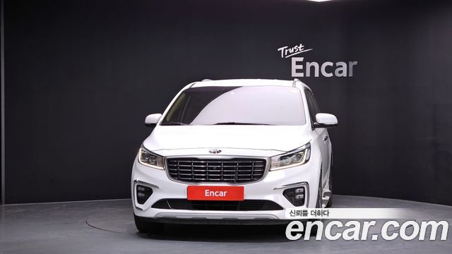 Kia Canival 2019 — photo 3