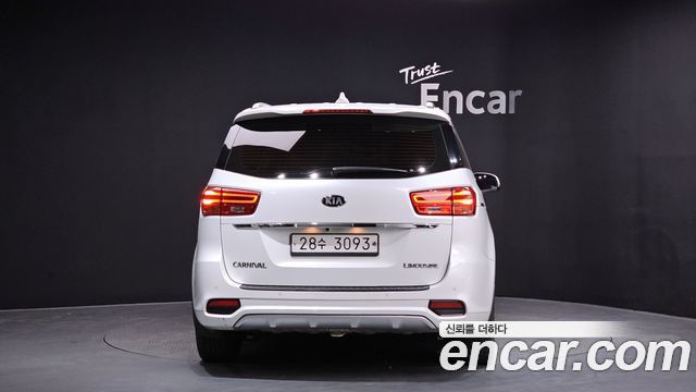 Kia Canival 2019 — photo 4