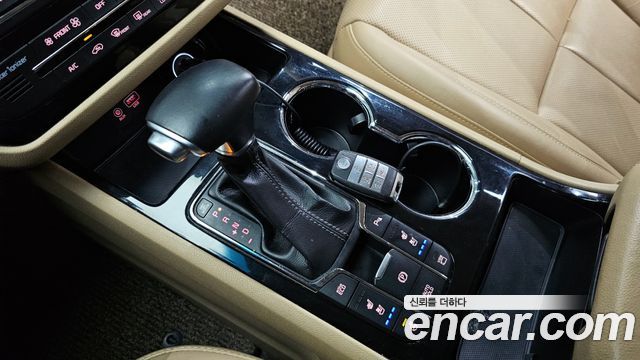 Kia Canival 2019 — photo 9