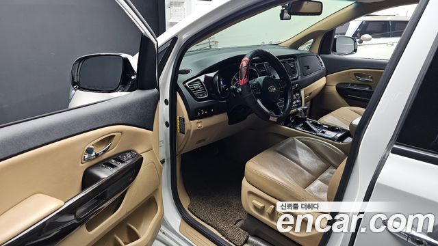 Kia Canival 2019 — photo 10