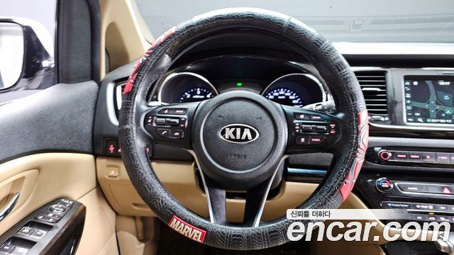 Kia Canival 2019 — photo 13