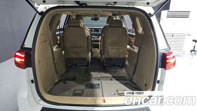 Kia Canival 2019 — photo 20