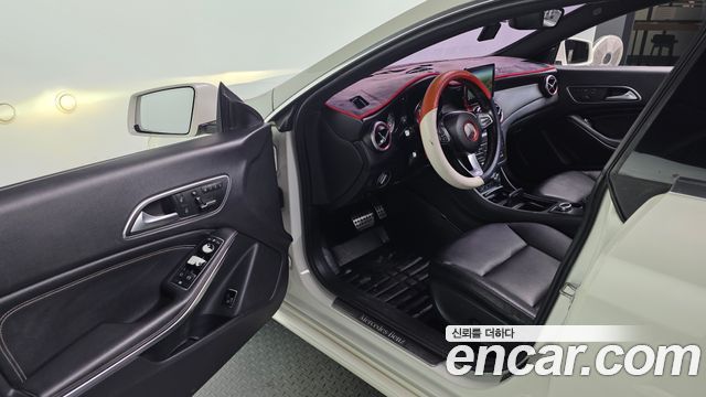 Mercedes-Benz CLA-Class 2015 — photo 11