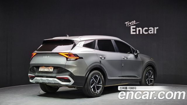 Kia Sportage 2023 — photo 2