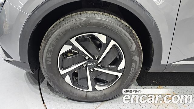 Kia Sportage 2023 — photo 5