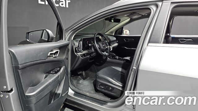 Kia Sportage 2023 — photo 10