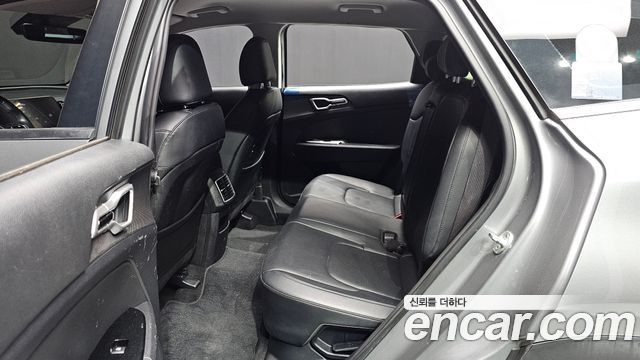 Kia Sportage 2023 — photo 12