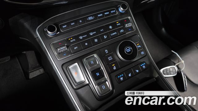 Hyundai Santafe 2021 — photo 9
