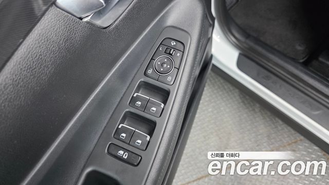 Hyundai Santafe 2021 — photo 12