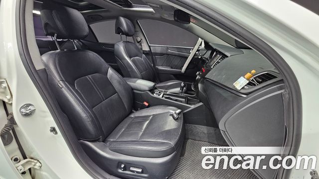 Kia K7 2013 — photo 10